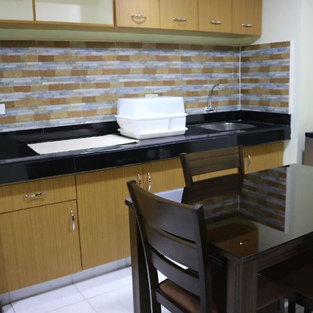 Doniti Suites And Events Place Mandaluyong Exteriör bild