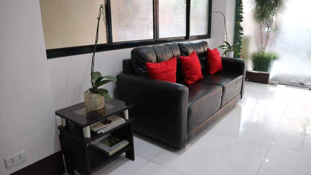 Doniti Suites And Events Place Mandaluyong Exteriör bild