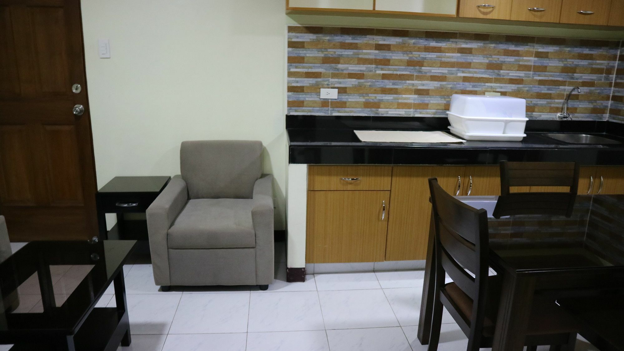 Doniti Suites And Events Place Mandaluyong Exteriör bild