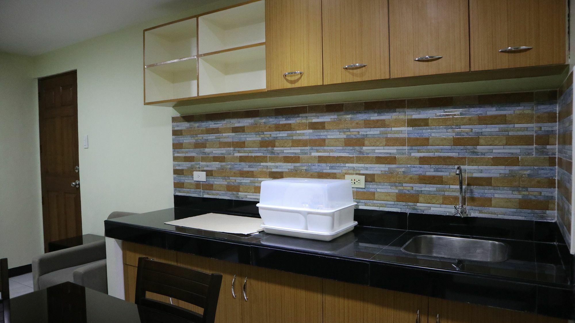 Doniti Suites And Events Place Mandaluyong Exteriör bild